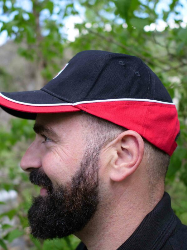Casquette Savoie Noir & Rouge